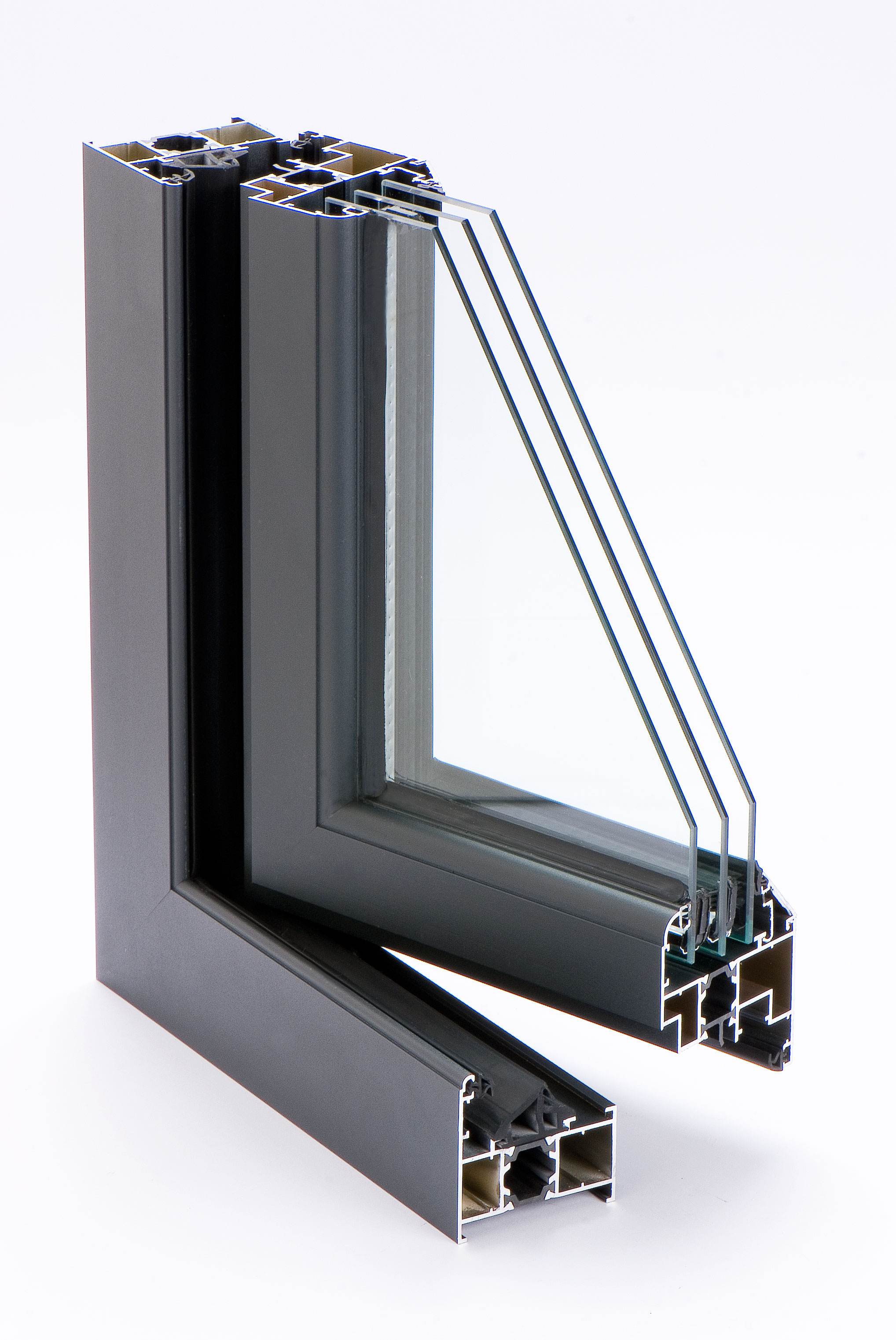 Proses Instalasi Pintu Paduan Aluminium dan Windows